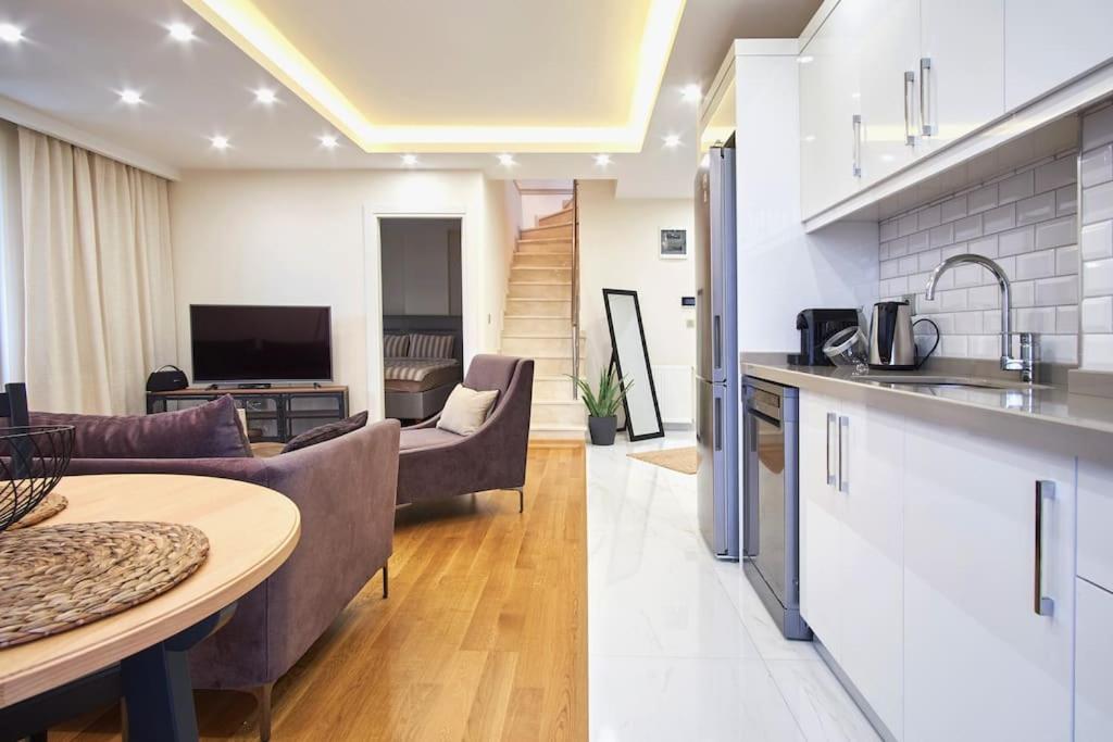Privat 3 Bedroom Duplex At Ulus Besiktas *